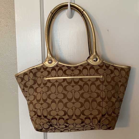 Coach Handbag - Picture 3 of 6